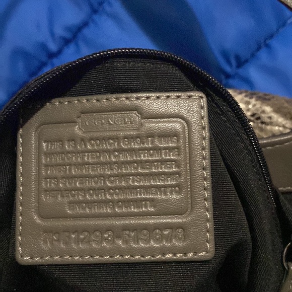 Beauty of a purse……and it’s coach💕💕💕 - Picture 3 of 4